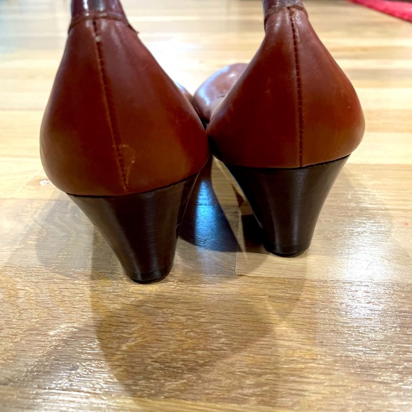 Salvatore Ferragamo size 9 - Picture 5 of 12